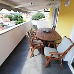 Antonia בית הארחה 3*
